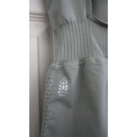 Free People Movement Women's Sz XS/S Sage Green Good Karma High Neck Runsie - Picture 5 of 11